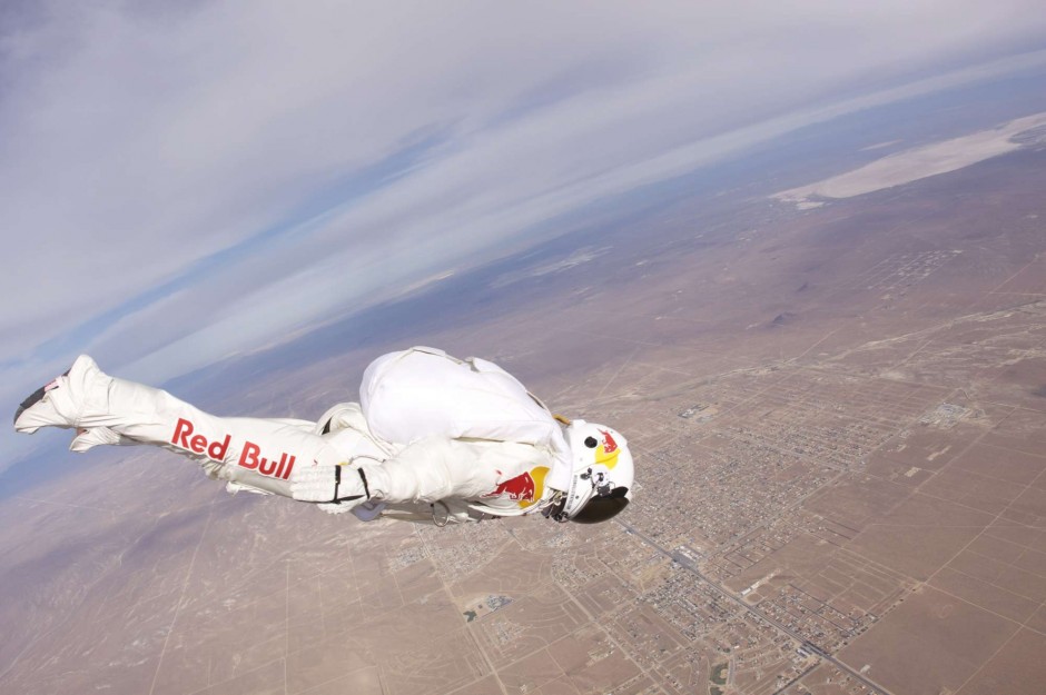 Un saut en parachute depuis la stratosphère