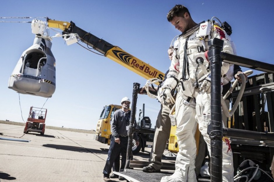 Demain est un jour pour sauter depuis la stratosphère