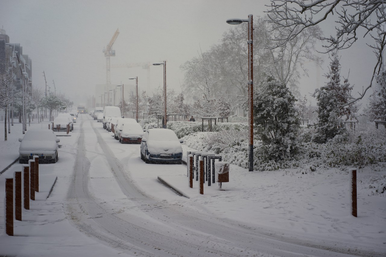 Tombe la neige sur mon Zeiss 55mm