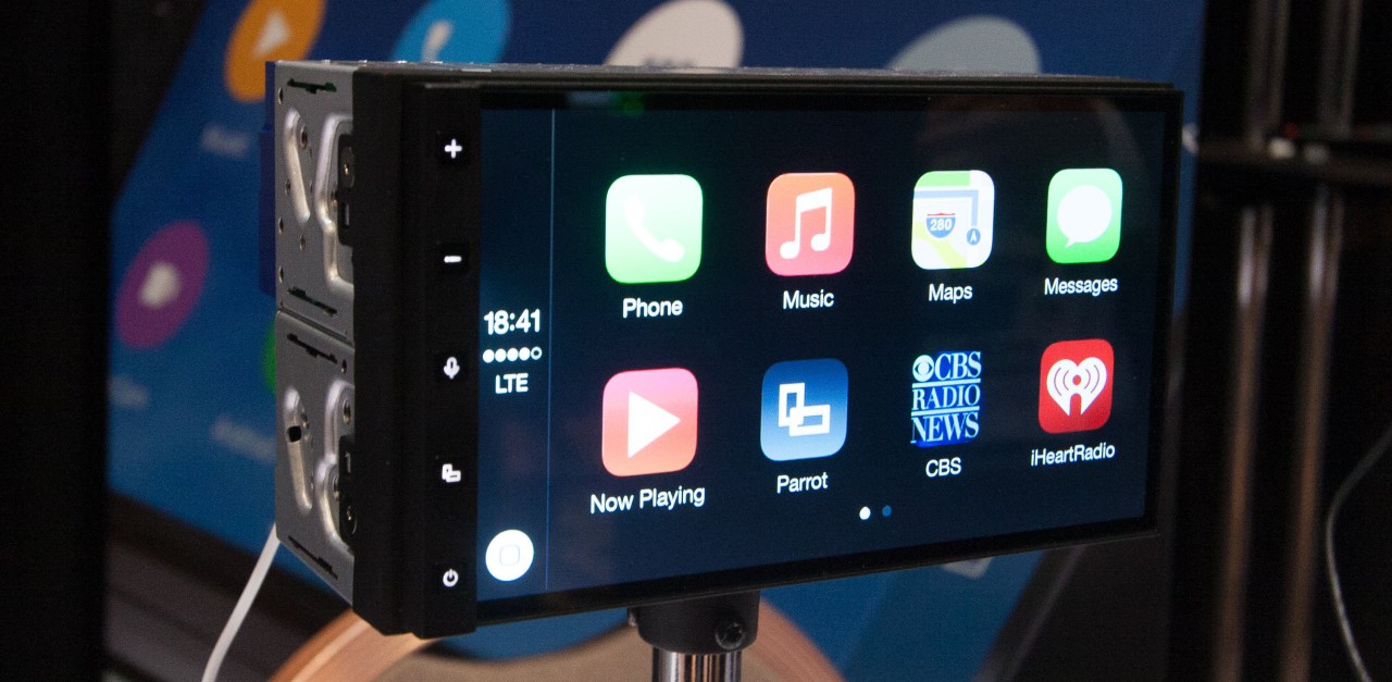 Parrot amène CarPlay et Android Auto dans votre voiture