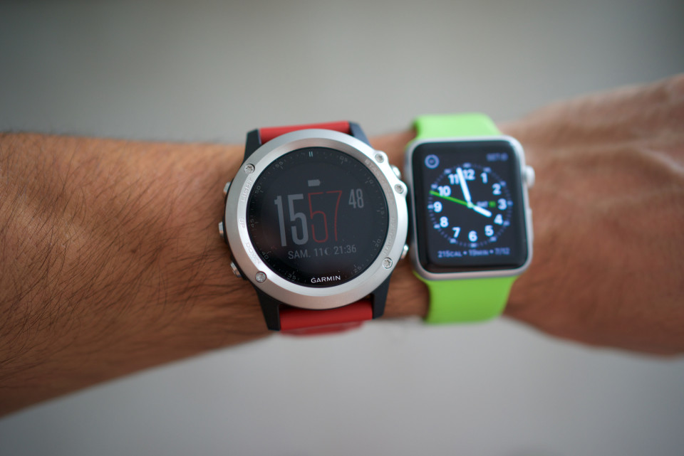 garmin fenix 3 vs apple watch