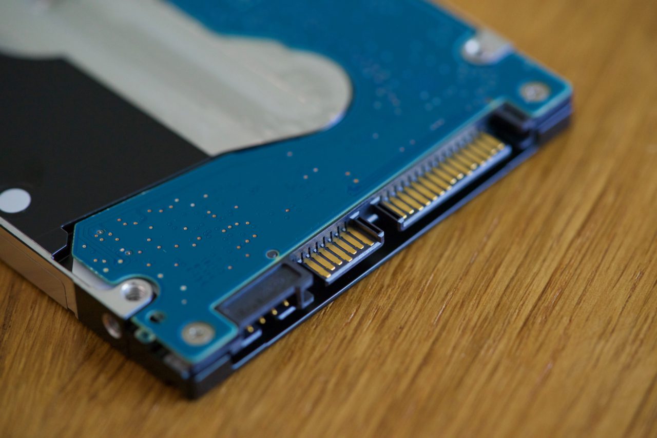 disque dur connecteur SATA