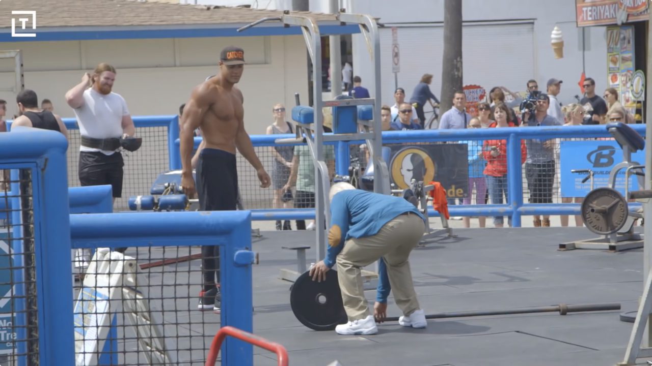 [VIDEOS] Quand des sportifs pros se déguisent en grands-pères