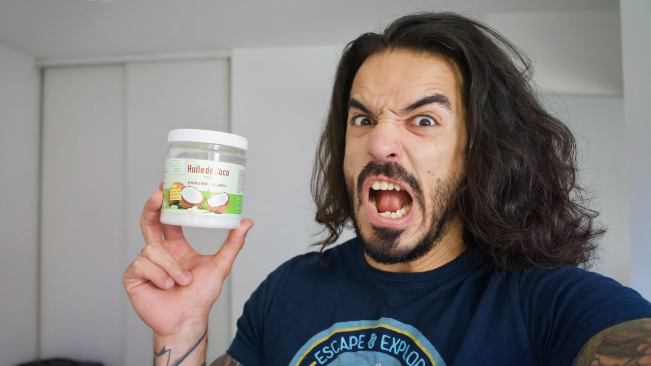 Ma découverte de l'huile de coco pour hydrater peau et cheveux