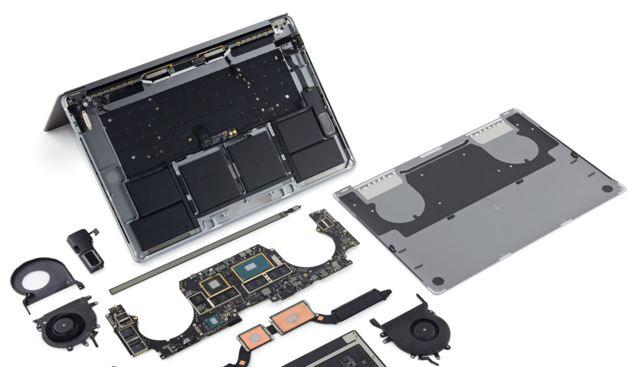 iFixit MacBook Pro topcase