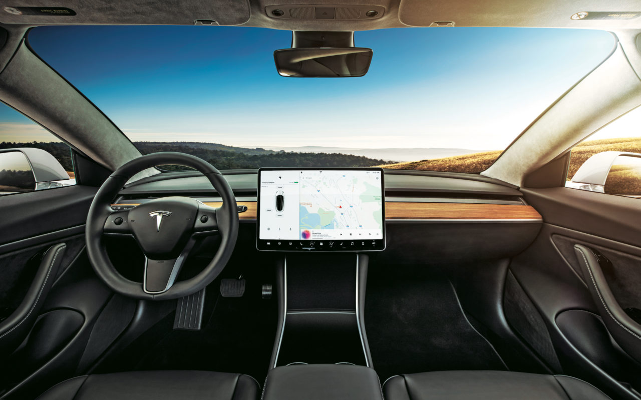 tesla model 3 interieur