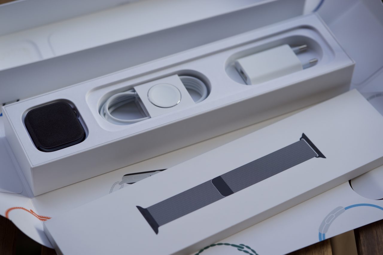 Apple Watch Series 4 packaging