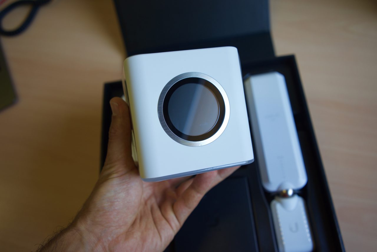 UniFi AmpliFi cube