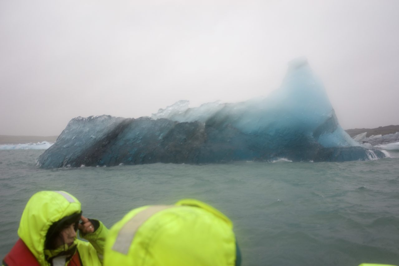 islande jokulsarlon iceberg bleu