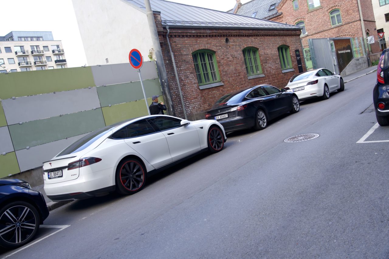 tesla oslo electrique