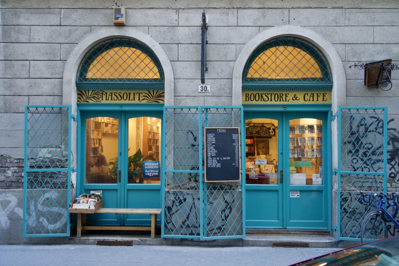 massolit book store cafe