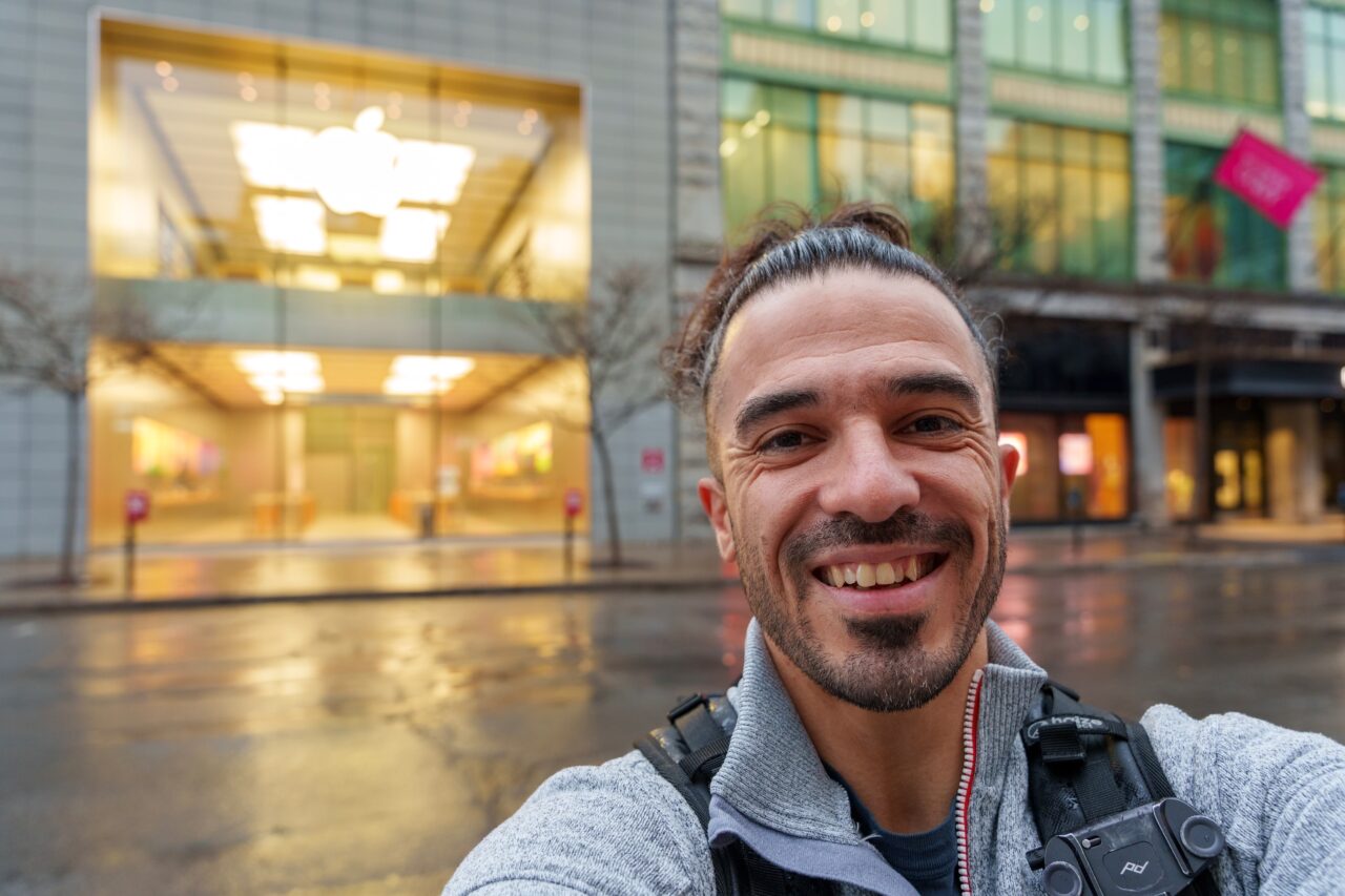 lokan apple store montreal