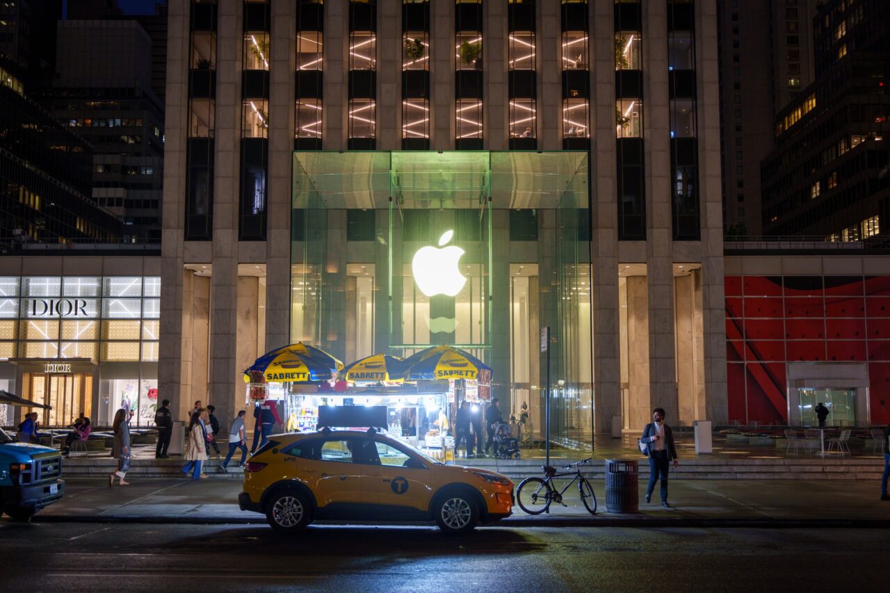 Apple Store Fifth Avenue