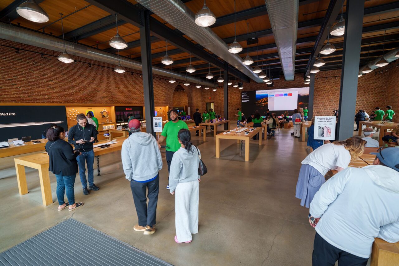 Apple Store Brooklyn Williamsburg