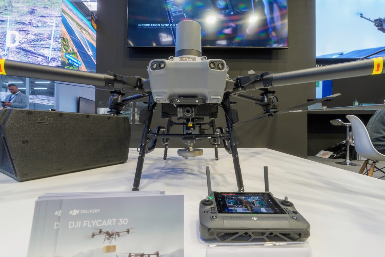 DJI FlyCart 30