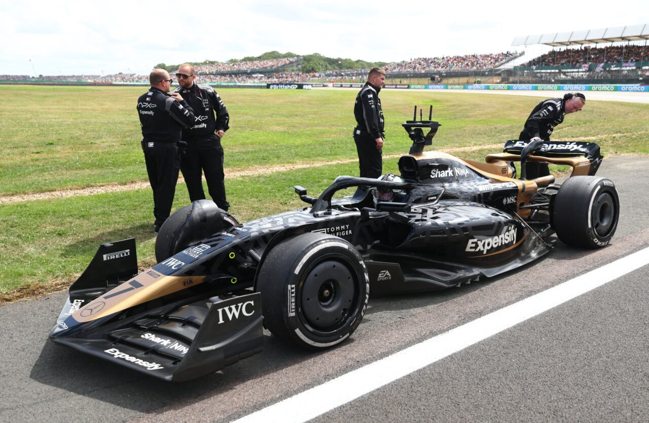 voiture film F1 brad pitt