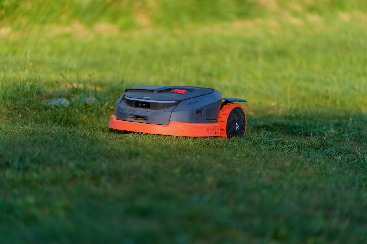 navimow X350 voiture course