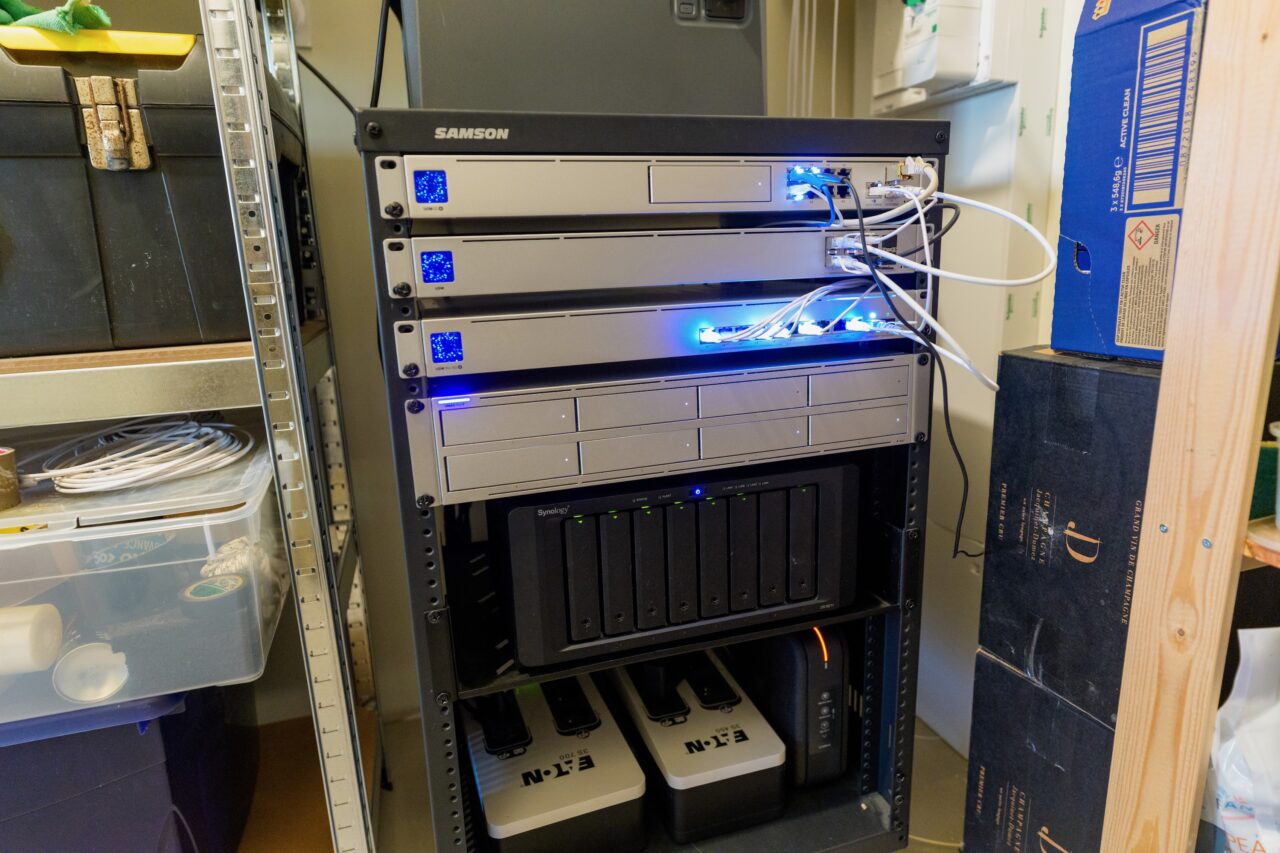 baie reseau lokan xg unas pro 8