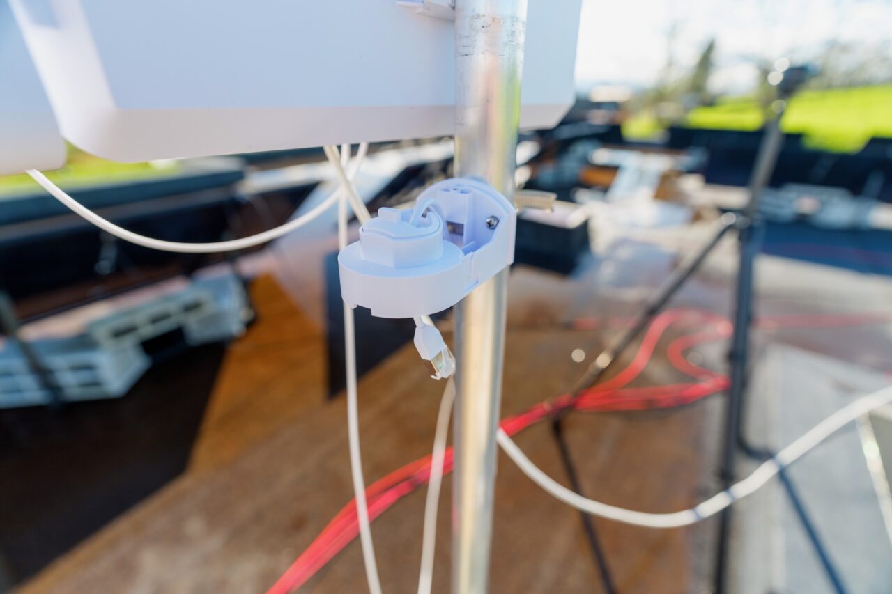 installation unifi G6 PTZ