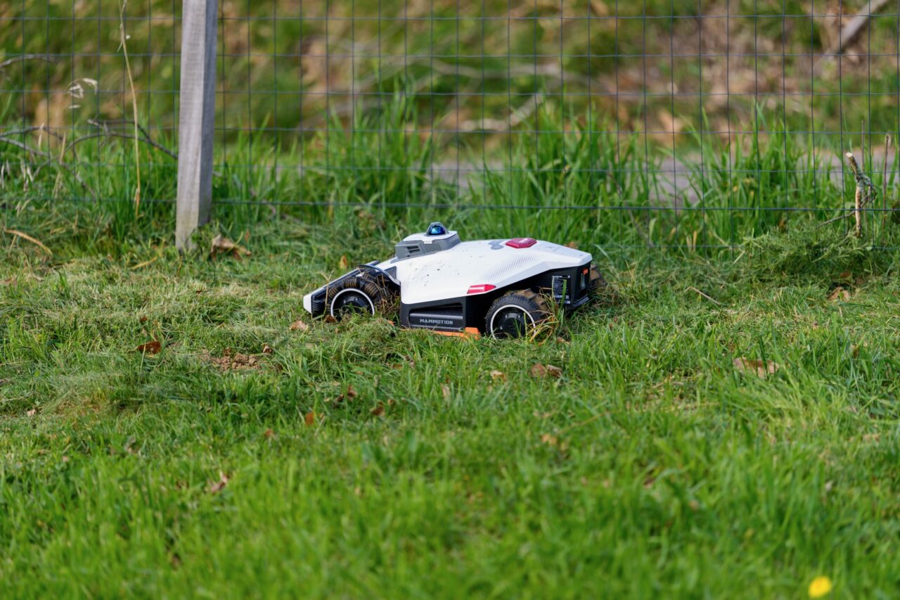 test honnete mammotion luba 3 AWD test honnete mammotion luba 3 AWD