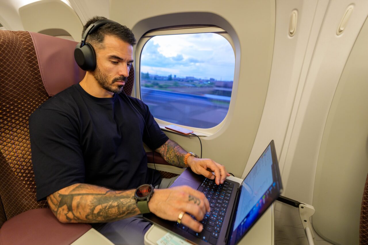 lokan macbook pro travail train lokan macbook pro travail train