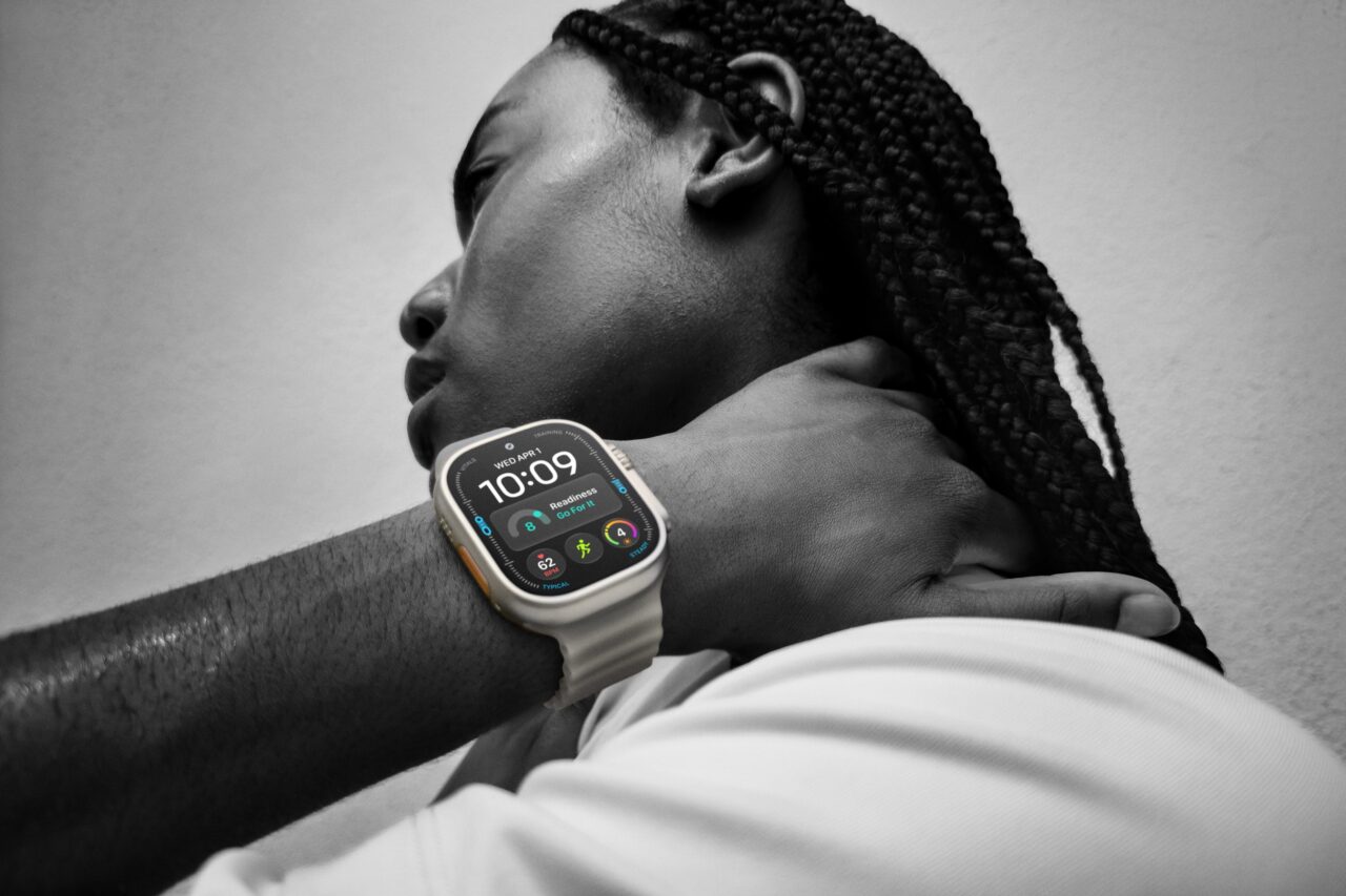 Apple Watch Ultra 4 lifestyle 05 260909 Apple Watch Ultra 4 lifestyle 05 260909